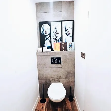 Urban Two Bedroom In Apartment Luxembourg