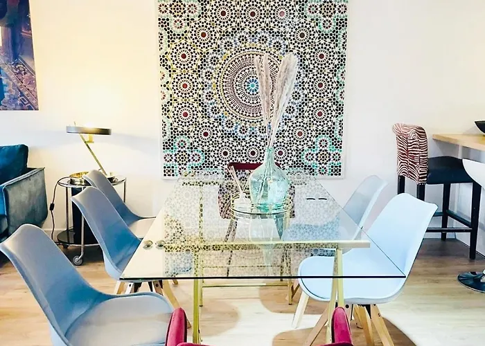 Апартаменты Urban Two Bedroom In